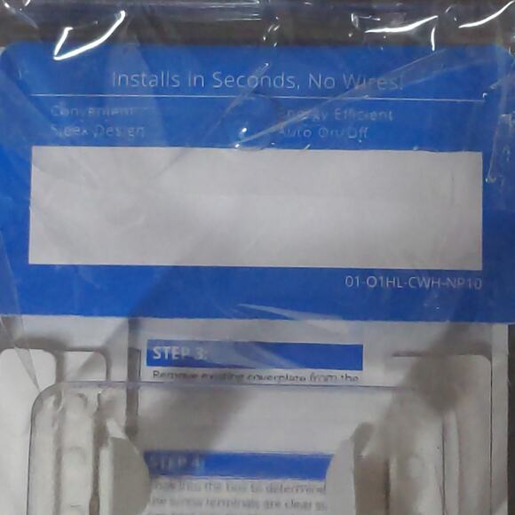 Hello Light Wall Plate Nightlight - Set of 2 - New in Package - Picture 5 of 6